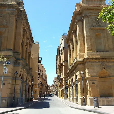 Monte Dei Pegni Oda ve Kahvaltı