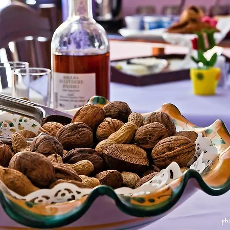 Monte Dei Pegni Oda ve Kahvaltı