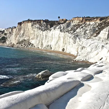 Monte Dei Pegni Panzió 3*